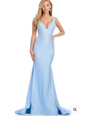 Elegant Light Blue Beaded V-Neck Prom Dress